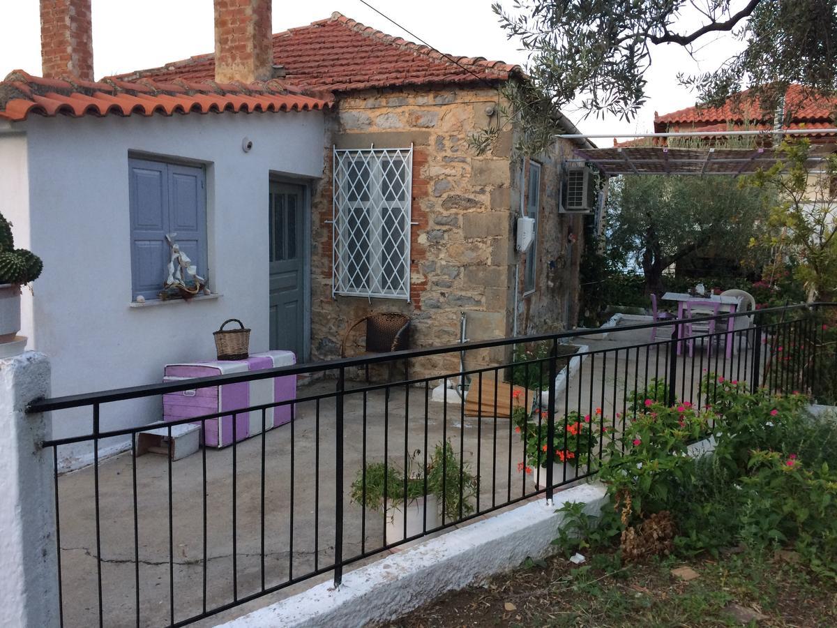 Stam House Leonídion Exterior foto